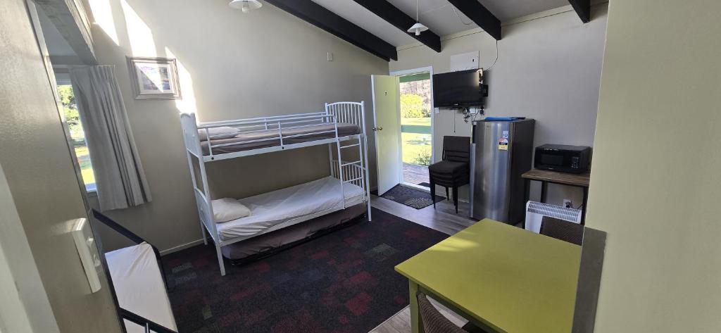 Alpine Holiday Apartments & Campground - Resim 2