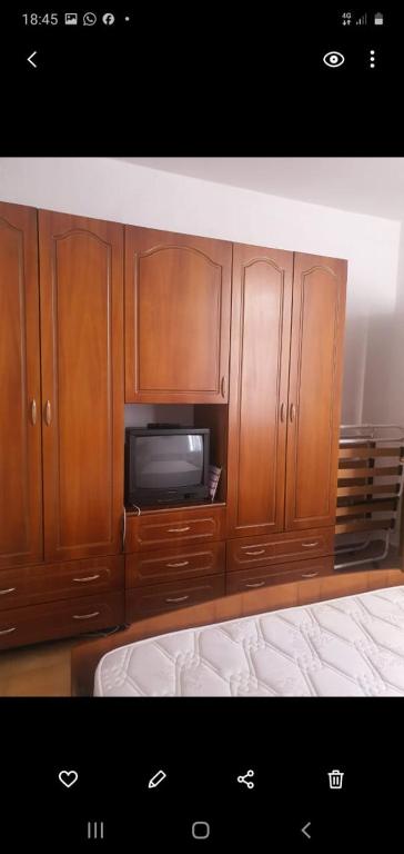 Katil atau katil-katil dalam bilik di Apartment Durres beach
