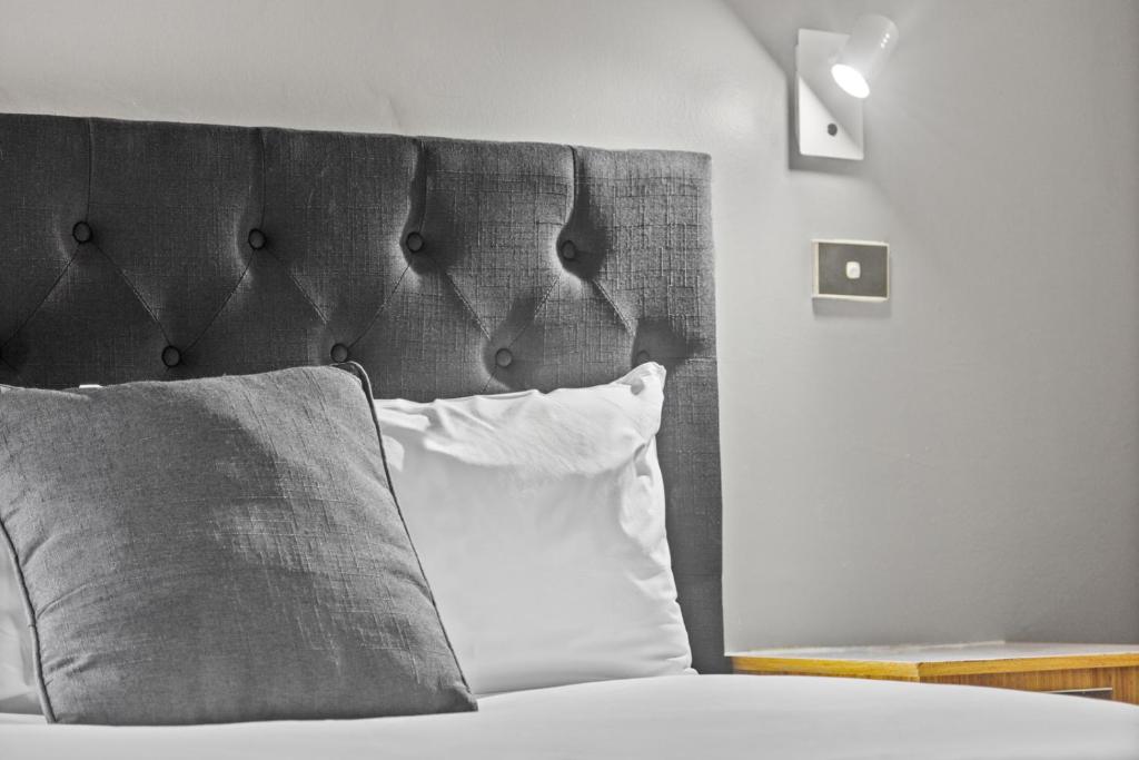 Adelaide Paringa - Resim 36