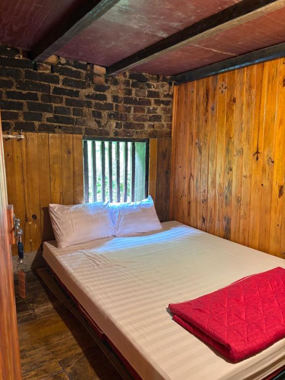 Hoàng Công Bản Giốc Homestay - 4