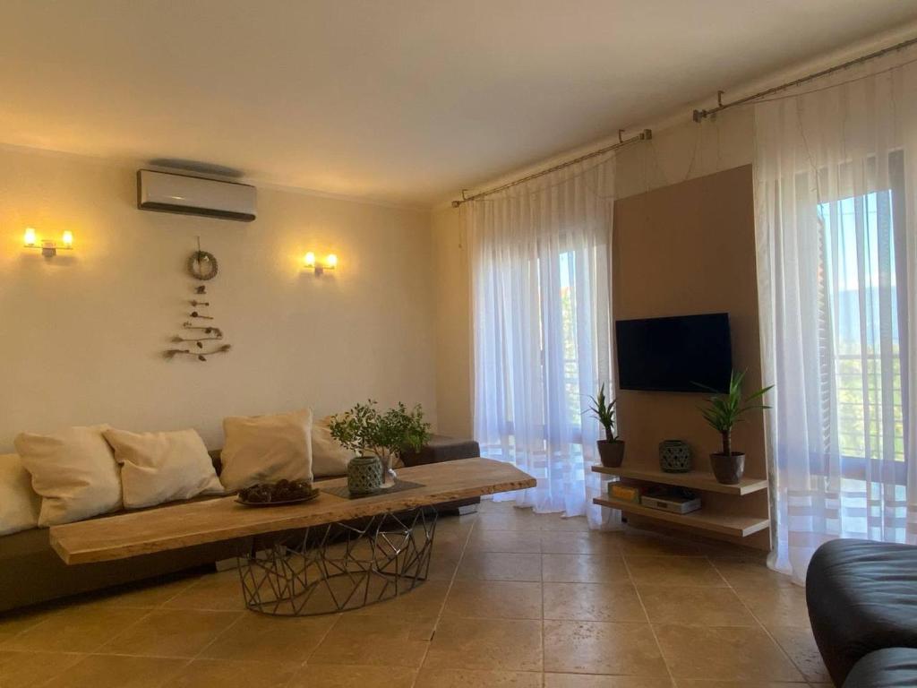 Fotografie z fotogalerie ubytování villa Eter v destinaci Radovići