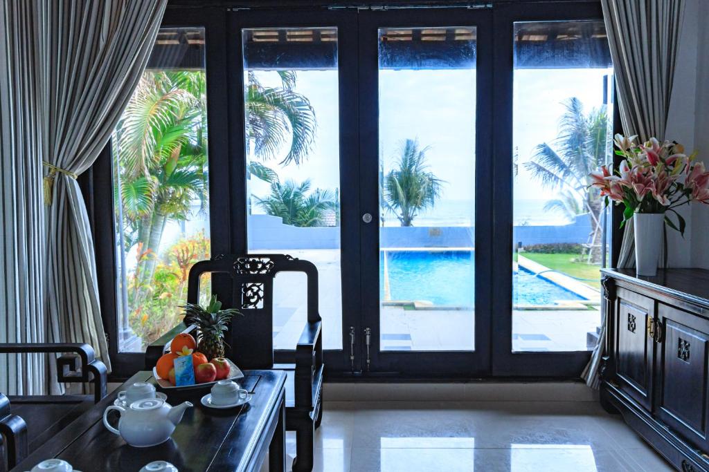 Biệt Thự - Trước Biển