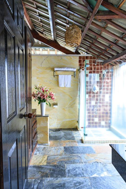 Bungalow Deluxe Nhìn Ra Khu Vườn