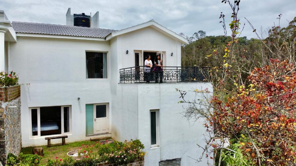 Balkón nebo terasa v ubytování Willostays Snowmanor kodaikanal