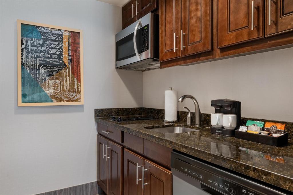 Homewood Suites by Hilton Ankeny - Estudio Con 2 Camas Grandes - No Fumadores