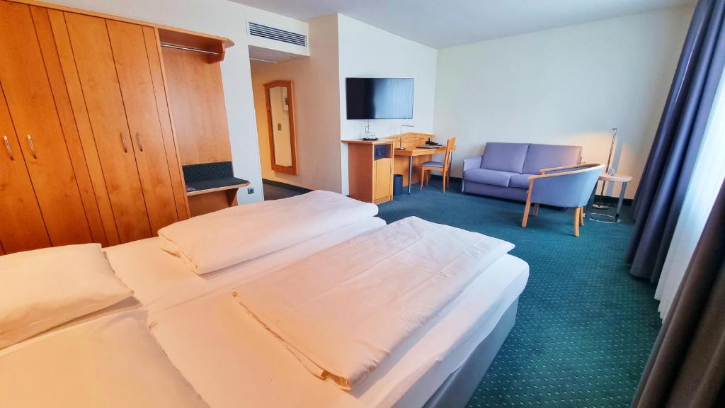 
Double Room with Extra Bed
