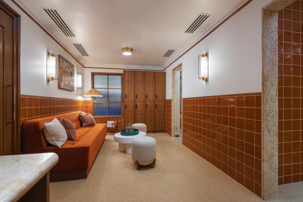 The July - London Victoria - Resim 14