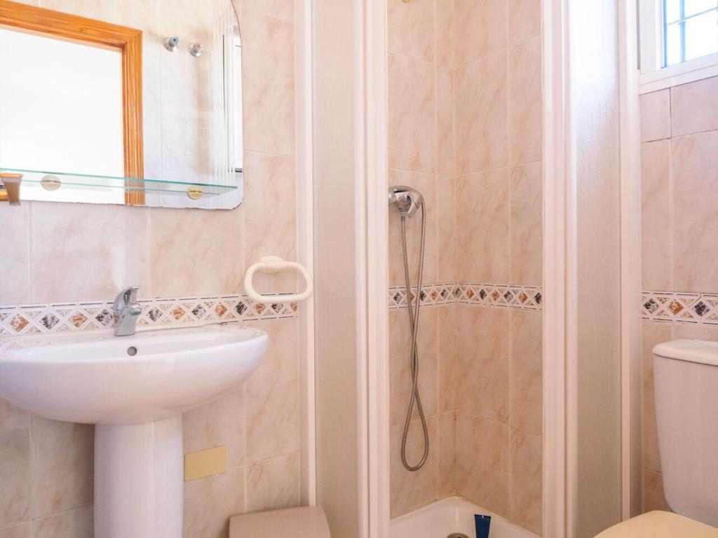 Booking.com: Vakantiehuis Casa Trudy , Torrevieja, Spanje ...