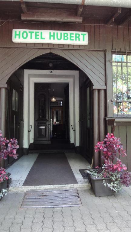 Exteriér nebo vchod ubytování Hotel Hubert