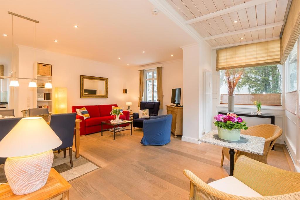 Posezení v ubytování Ferienwohnung Elbsegler - Villa Ahlbeck, Binz