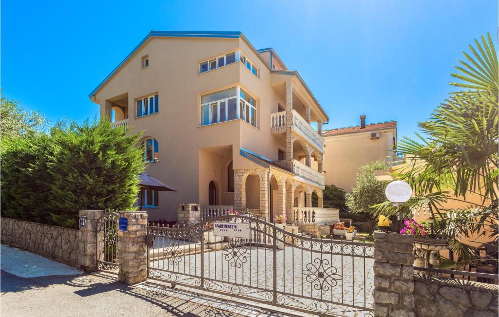 Amazing Apartment In Malinska With Wifi