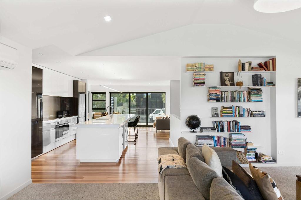 All Black # 10 - Resim 1