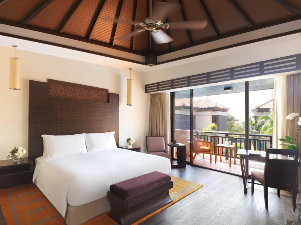 Anantara The Palm Dubai Resort photo 3
