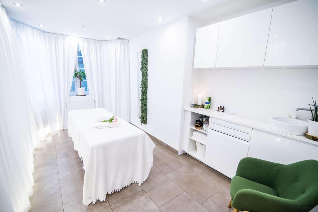 Hotel NH Poznan - Resim 25