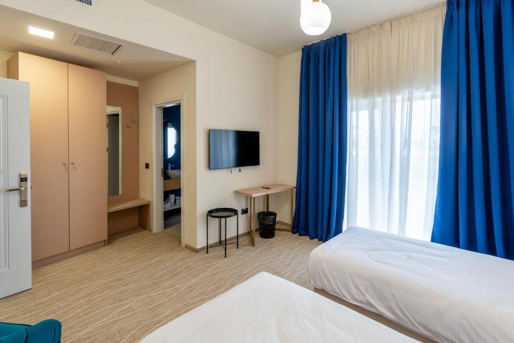 
Twin Room with Balcony
