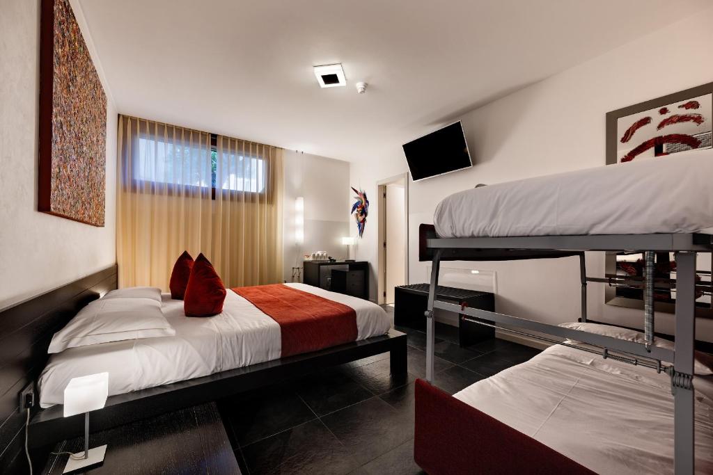 Ca' Pozzo Inn - Family Room