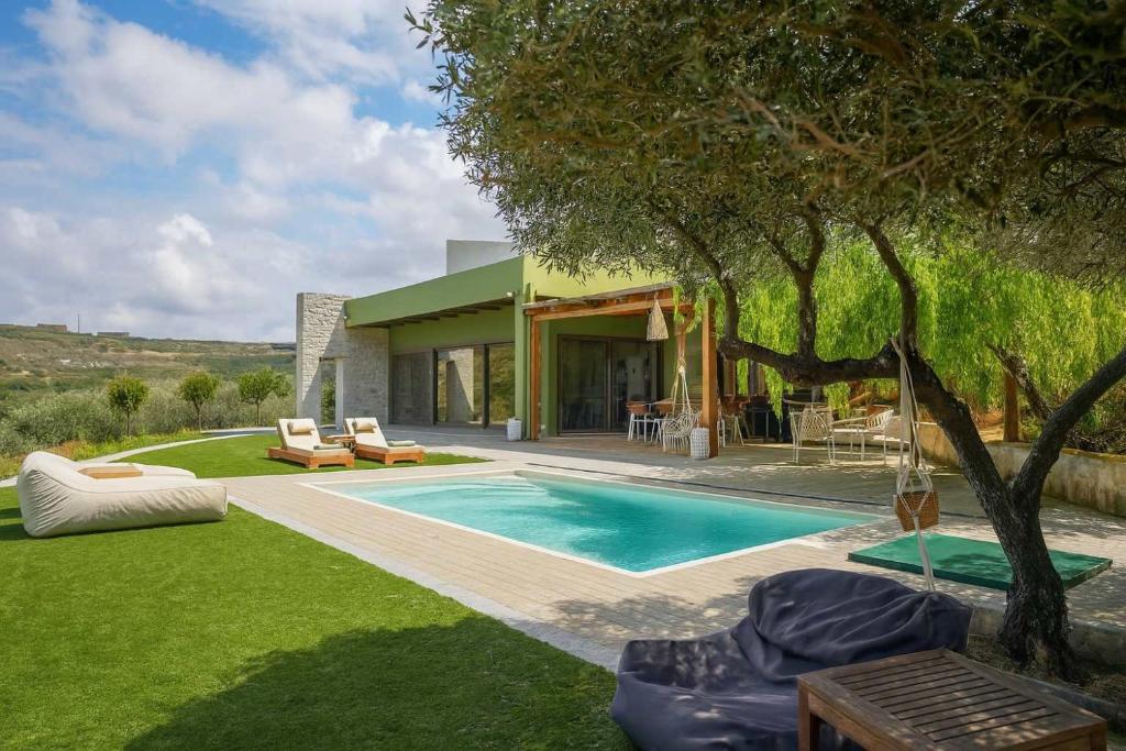 Oliva Emerald Eco - Secluded Off-Grid Vineyard Villa, Káto Váthia ...