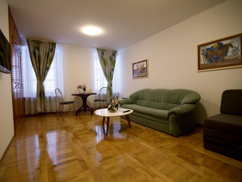 Posedenie v ubytovaní A&G Apartments