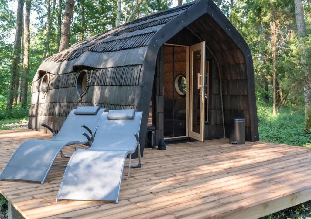Zahrada ubytování Hundi Holiday Home Cabin "Paat"
