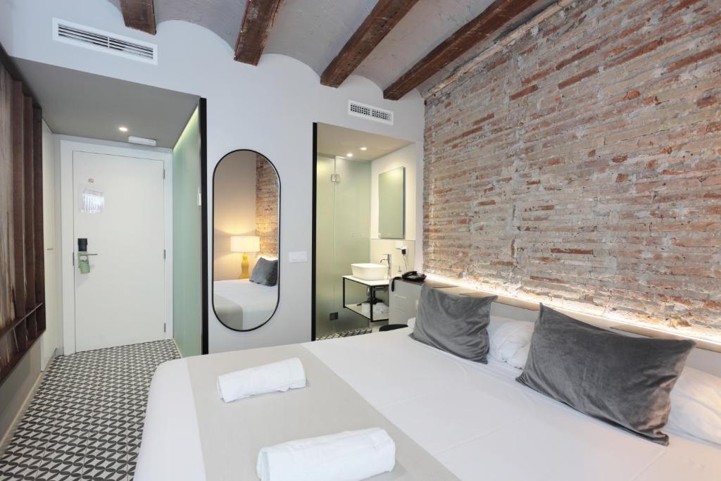 YOU & CO. Quart Boutique - Resim 21