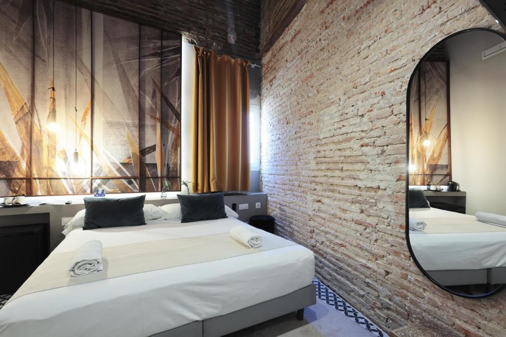 YOU & CO. Quart Boutique - Resim 36