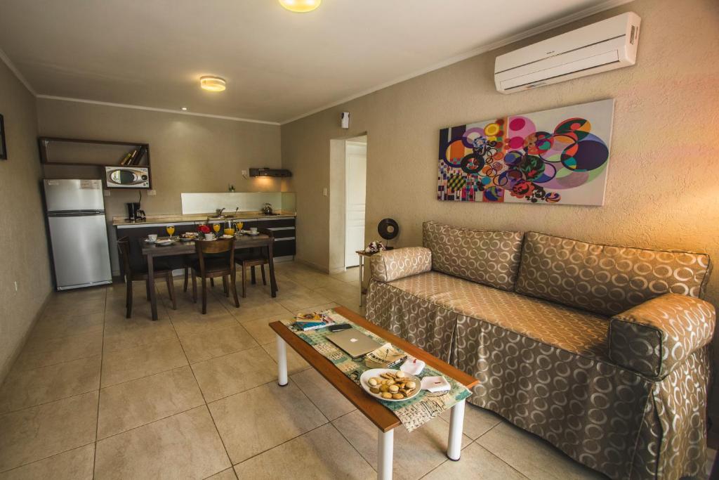 Kuchyň nebo kuchyňský kout v ubytování BlackStone Apart Boutique Hotel