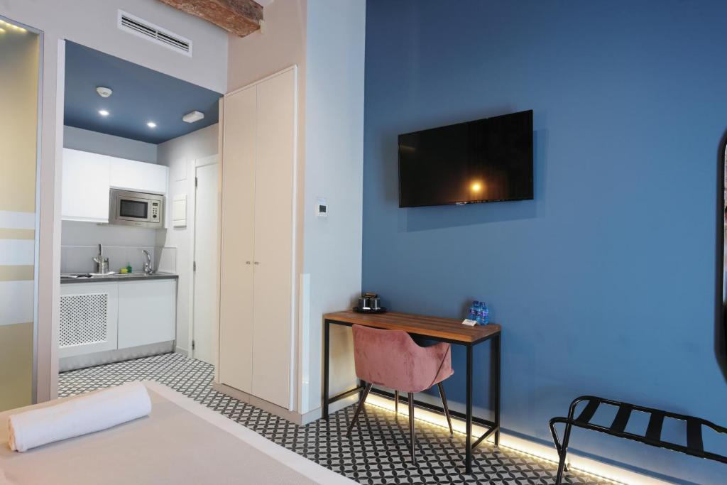 YOU & CO. Quart Boutique - Resim 42