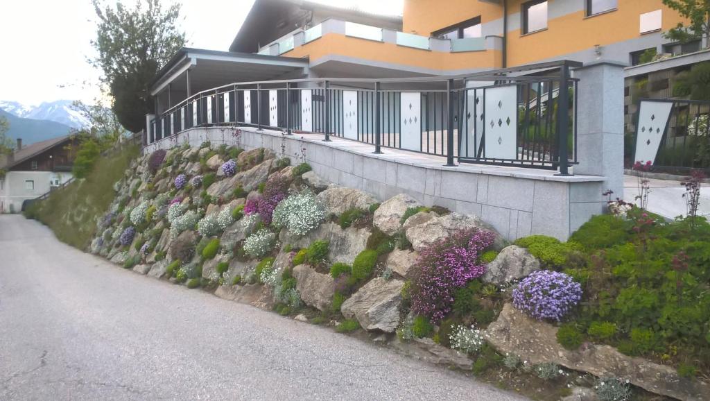The building in which Az apartmant is located