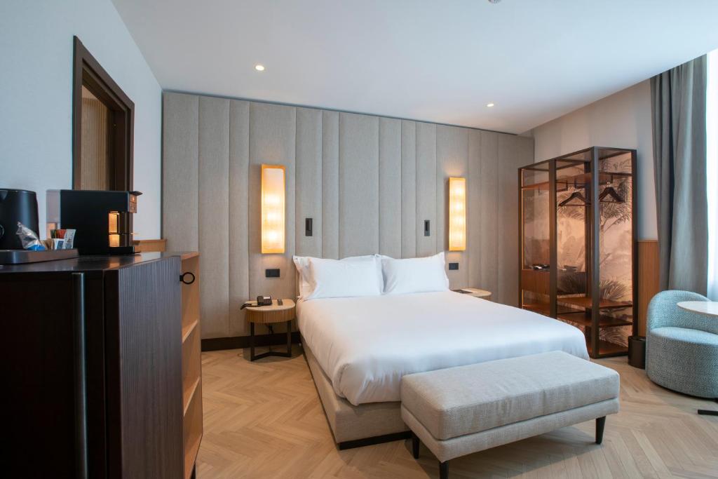 Circle6 Rome - Resim 17