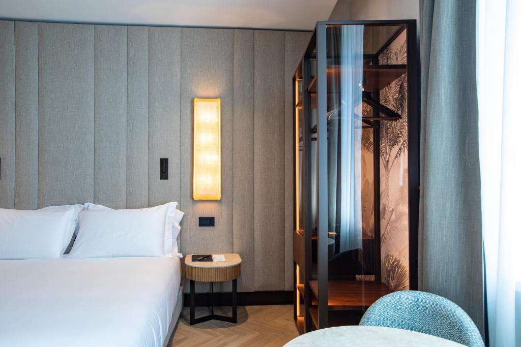 Circle6 Rome - Resim 16