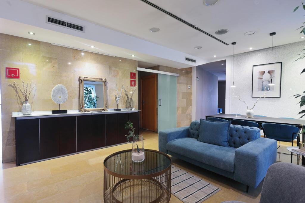 YOU & CO. Quart Boutique - Resim 8