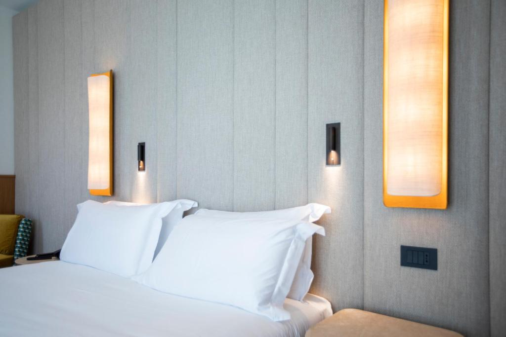 Circle6 Rome - Resim 27