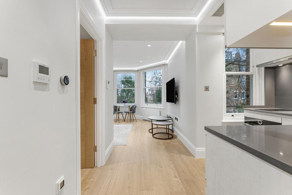 LuxLet Apartments - Heart of Hampstead, London photo