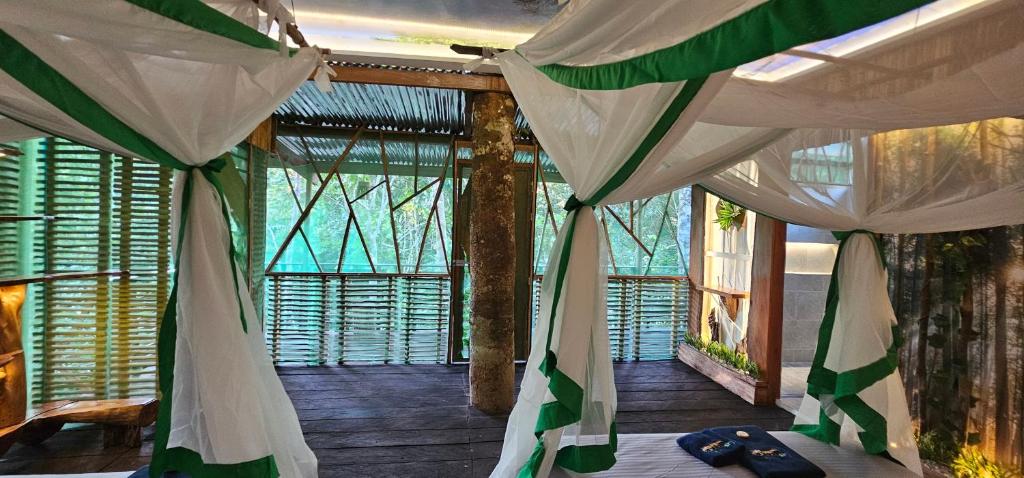 Casa en el arbol Gecko -5 Eware