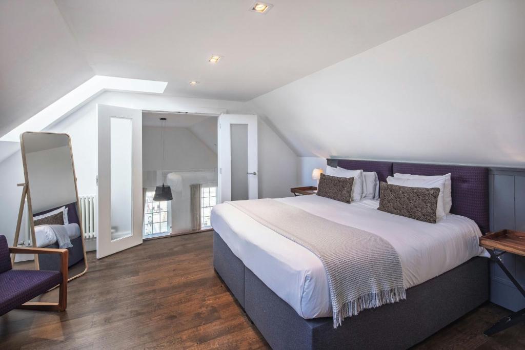 Cheval Old Town Chambers - 