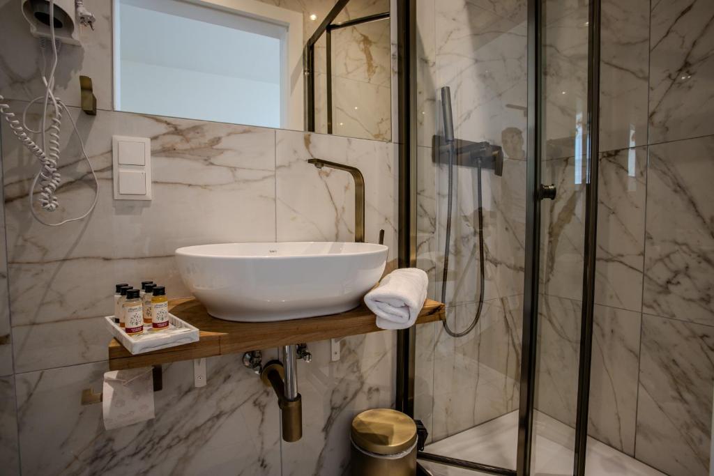 Parklane Boutique Hotel - Newly Renovated - Resim 37