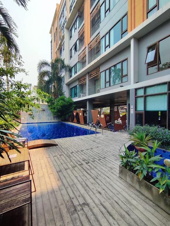 Deluxe Room at Tree Boutique Condo by Suwan Style Agency - Resim 7