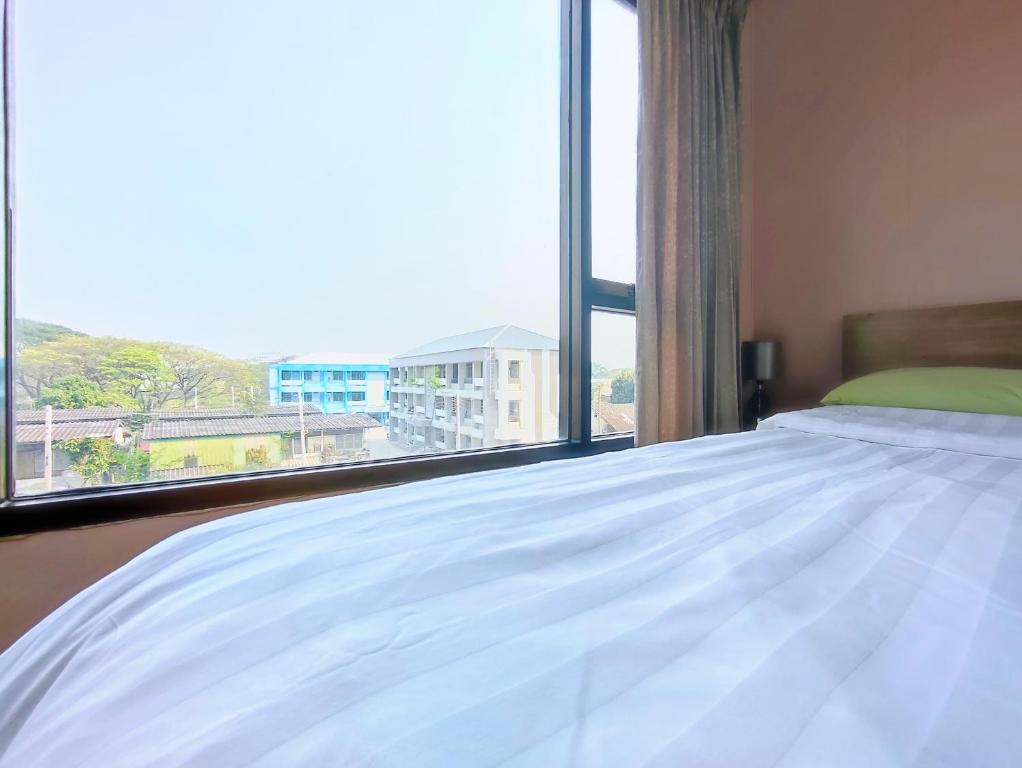 Deluxe Room at Tree Boutique Condo by Suwan Style Agency - Resim 10