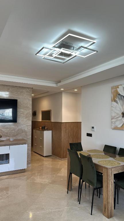 Kuchyň nebo kuchyňský kout v ubytování New luxury appartement