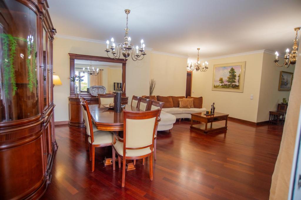 Posezení v ubytování PIORNAIS - Praia Formosa - Madeira