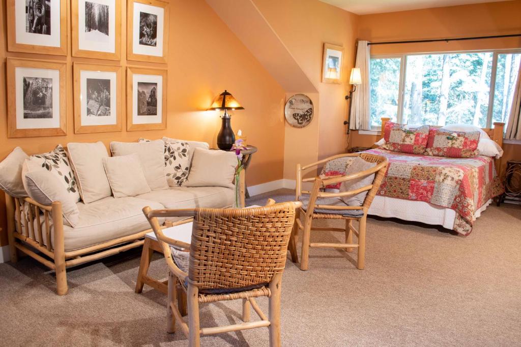 Harmony Ridge Lodge - 
