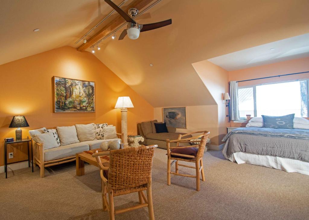 Harmony Ridge Lodge - 