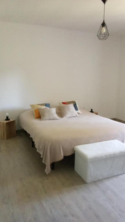 Postel nebo postele na pokoji v ubytování Gîte des Sagards