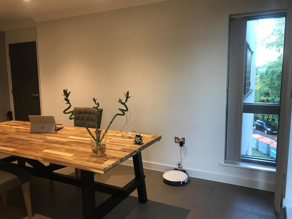 Fotografie z fotogalerie ubytování Lovely Room in Modern Apartment London v destinaci Hendon