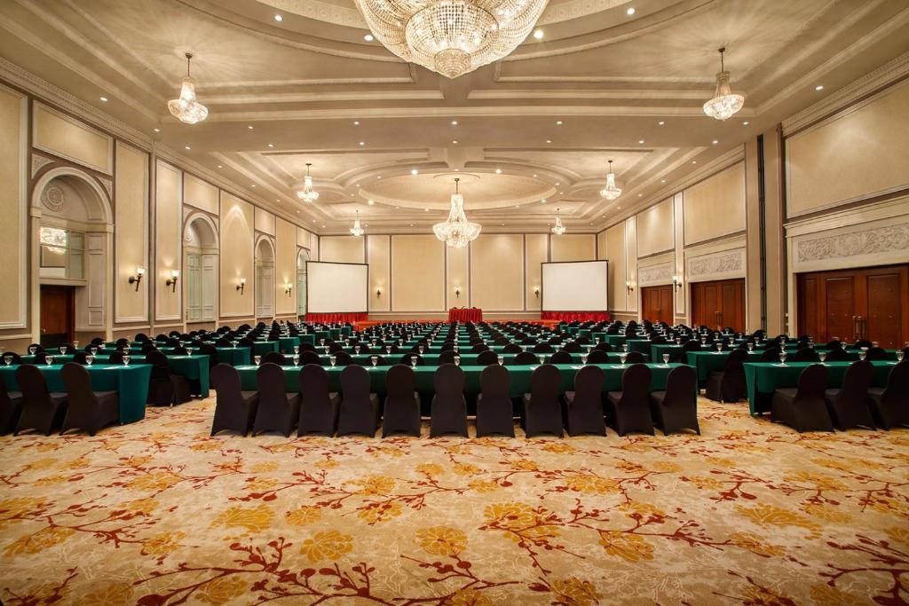 Konferenční prostory v ubytování Menara Peninsula Hotel