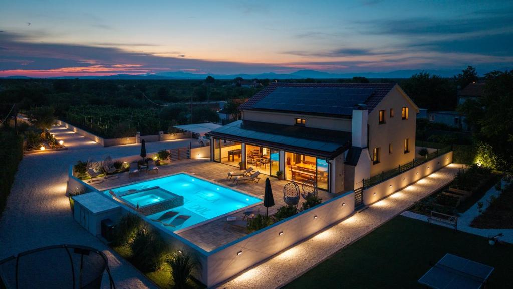 Kolam renang di atau dekat dengan NEW! Luxury Villa Meden Dol with heated pool, Hot-Tub, 2 Saunas