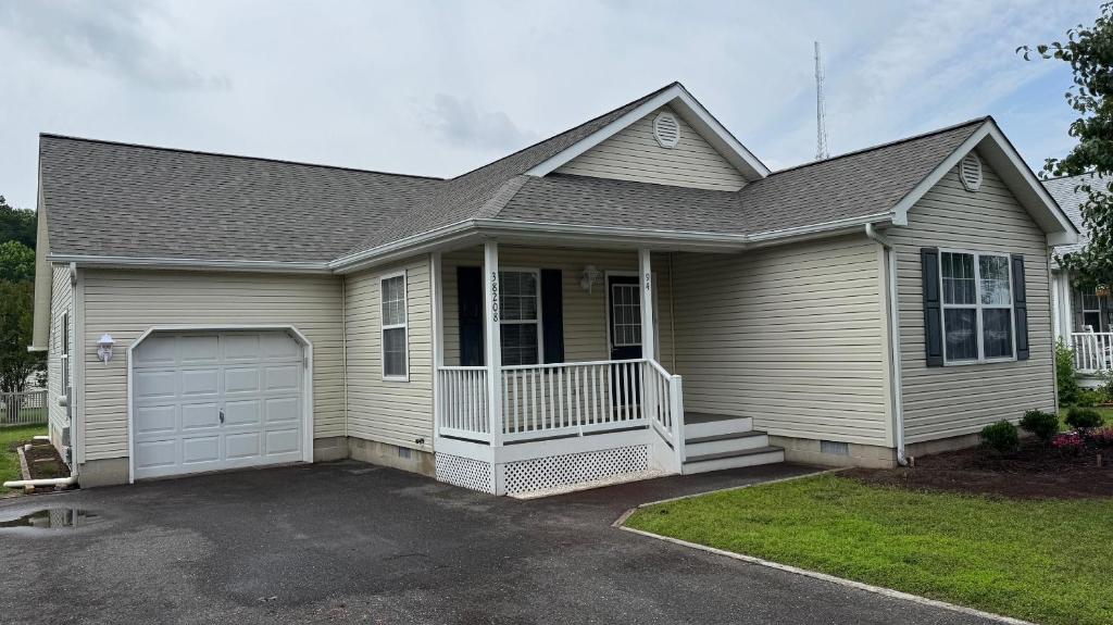 Το κτήριο όπου στεγάζεται  η παραθεριστική κατοικία