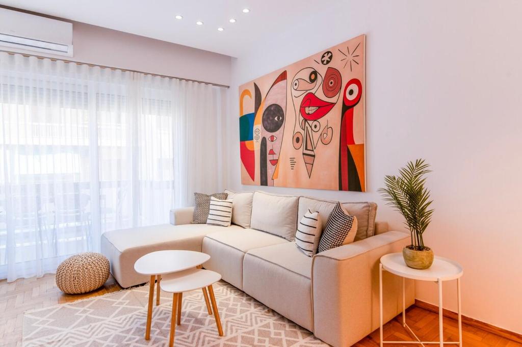 Serena's Big Apt 3 bdrs & 4 bthrms