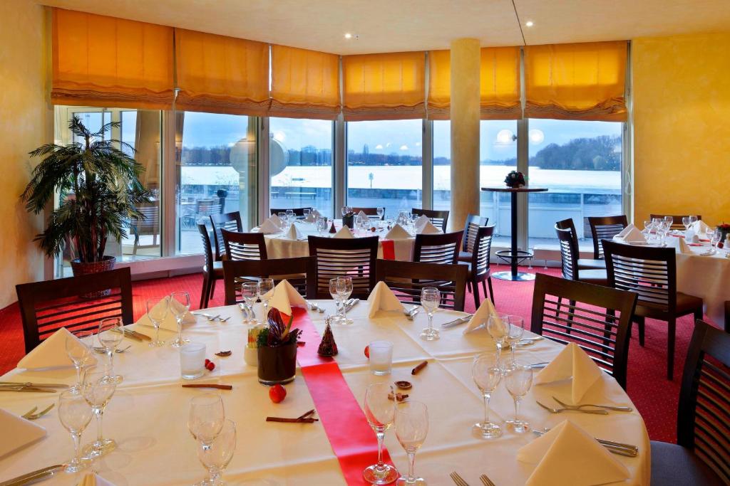 Courtyard by Marriott Hannover Maschsee - Resim 33