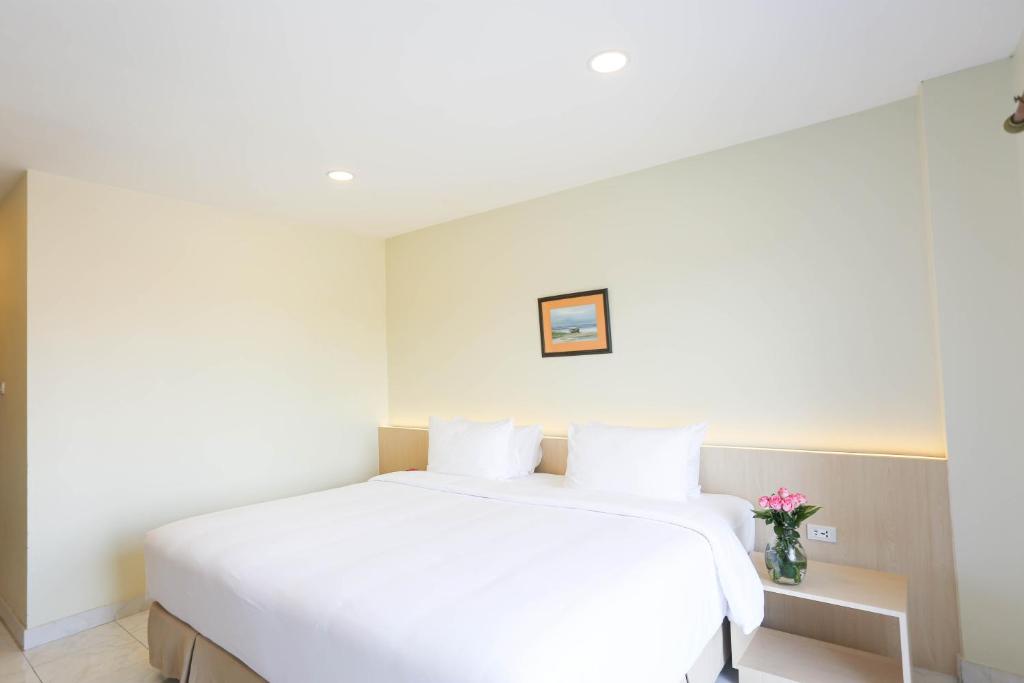 Star 3 Hotel and Residence - Standard Double Room